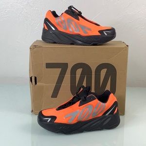Adidas Yeezy Boost 700 MNVN orange Sneakers size 2 kids